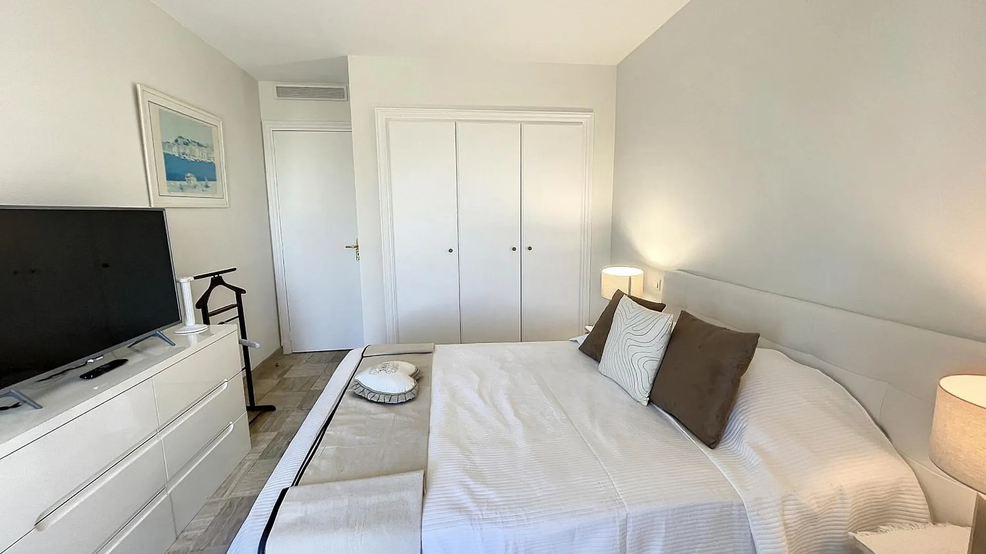 Emplacement Ideal, Terrasse Vue Mer 321L Seb Cannes
